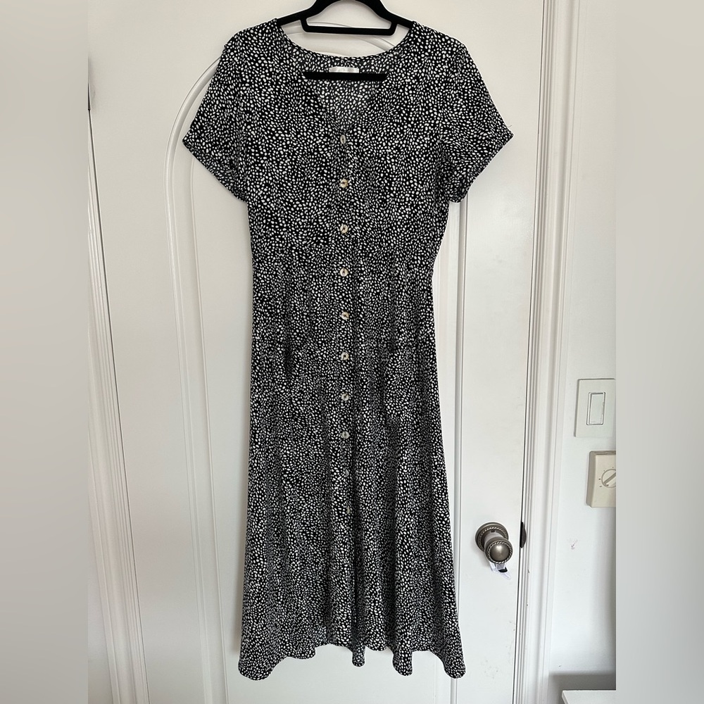 Petal and Pup Black and White Button Pocket Dress Size S (US2)